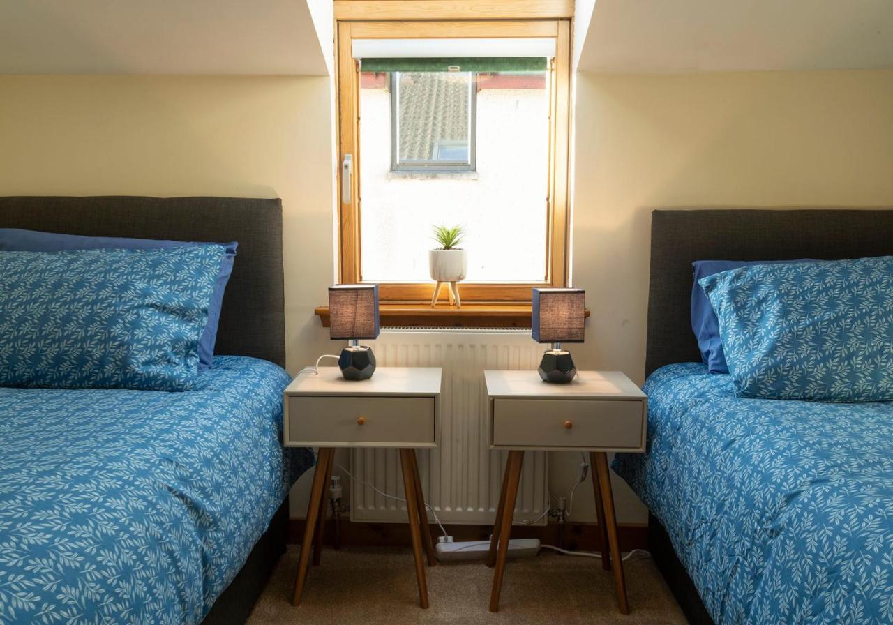 Stylish 2 Bedroom - 2 Miles Inverness City Centre מראה חיצוני תמונה