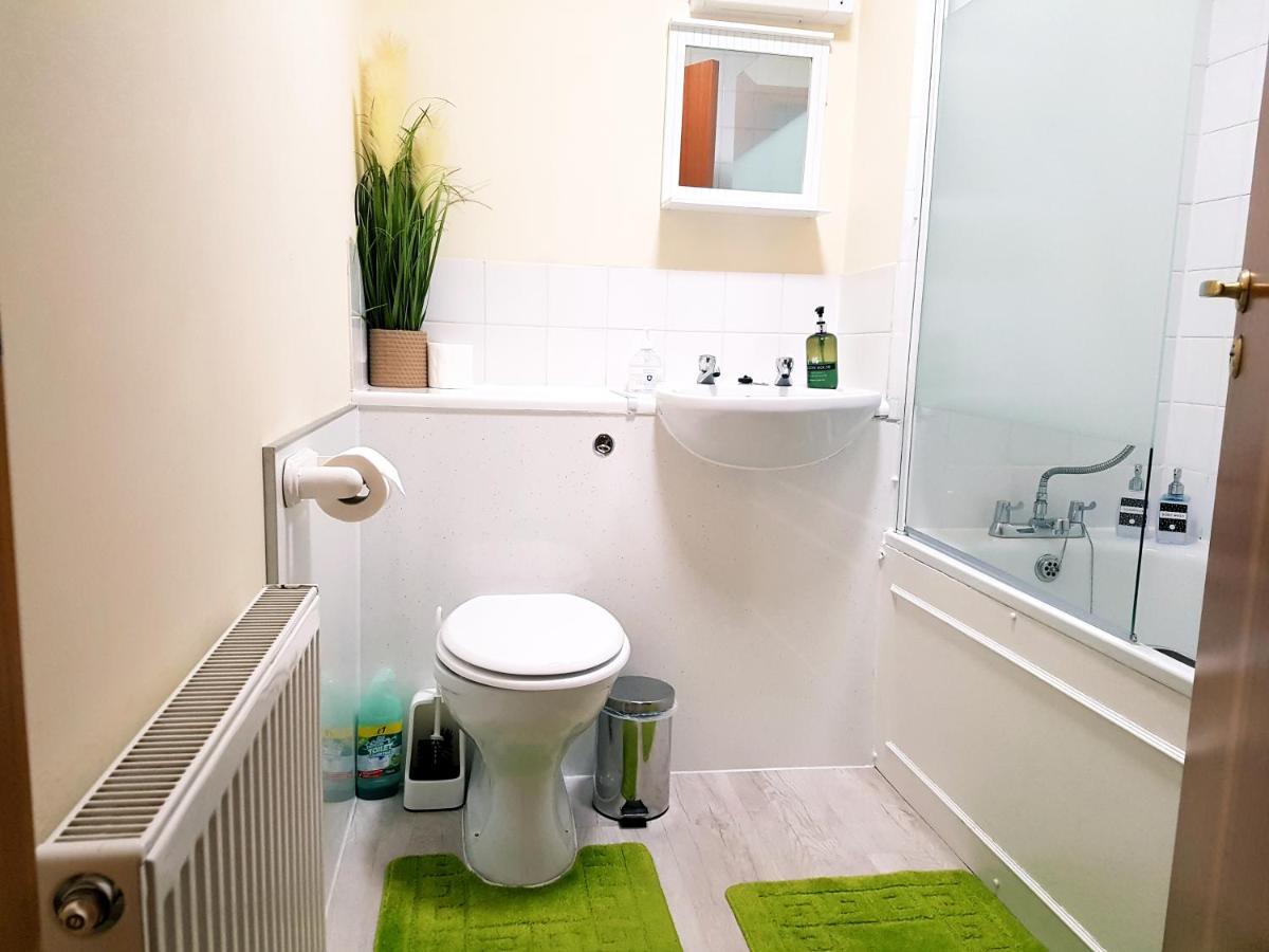 Stylish 2 Bedroom - 2 Miles Inverness City Centre מראה חיצוני תמונה